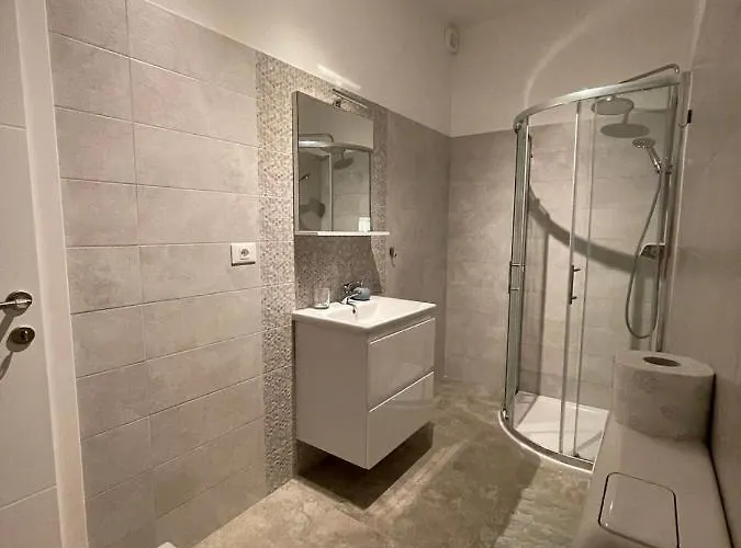 Forest Hill Apartament