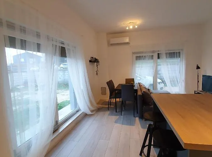 Apartament Forest Hill *