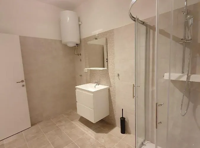 Forest Hill Пула