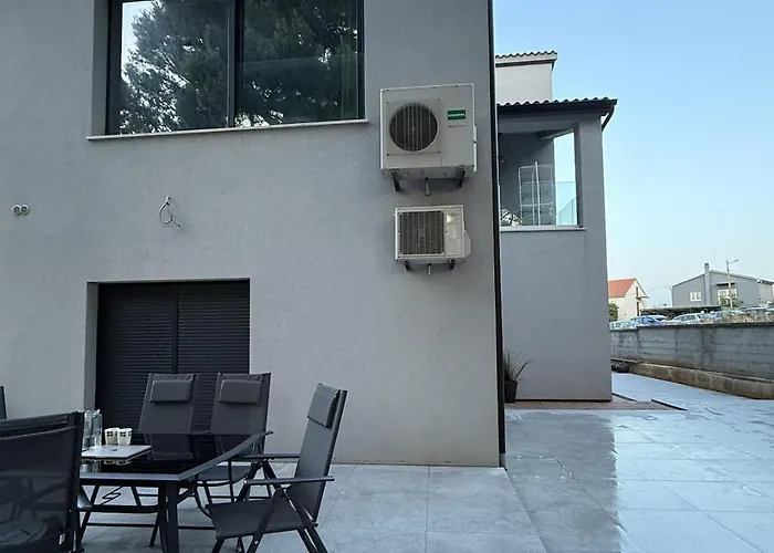 Forest Hill Apartment Pula